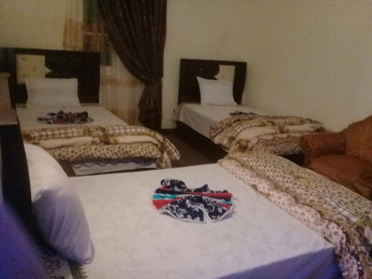 Hi Nile Plaza Hostel Kairó Kültér fotó